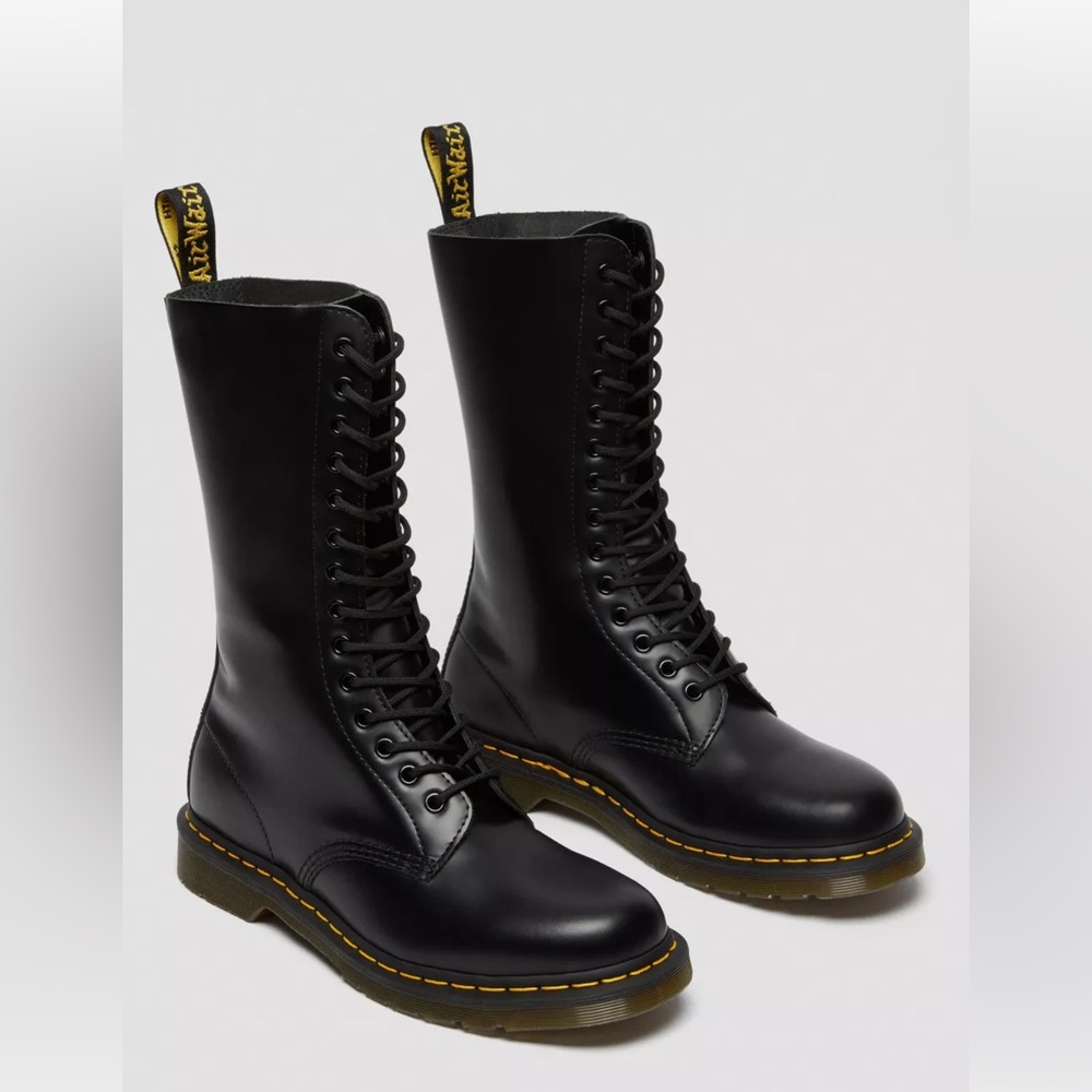 *LIKE NEW* DR. MARTENS 1914 SMOOTH LEATHER TALL BOOTS